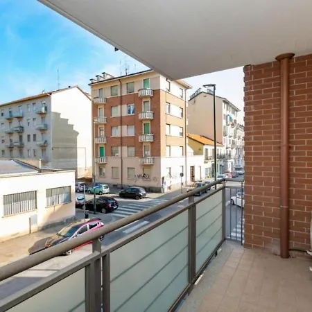 Comfy Cozy Close To Metro *