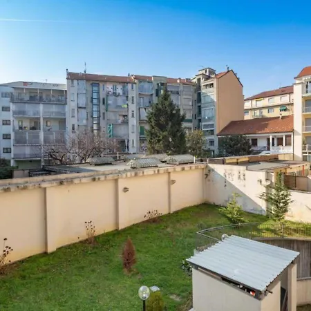 דירה Comfy Cozy Close To Metro טורינו